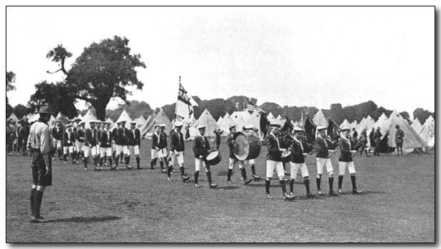 Archivo:1920-wj1-gibralter-sea-scouts.jpg