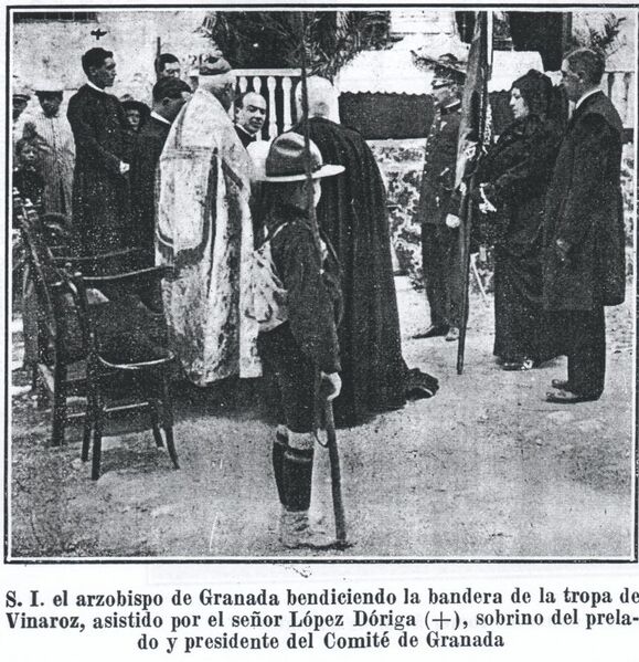 Archivo:Bendicion bandera en Granada.jpg